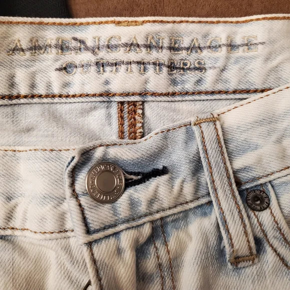 UniqueAmerican Eagle vintage high rise jean short - Picture 2 of 13